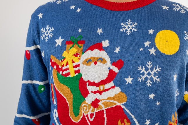 LIGHT UP CHRISTMAS JUMPER